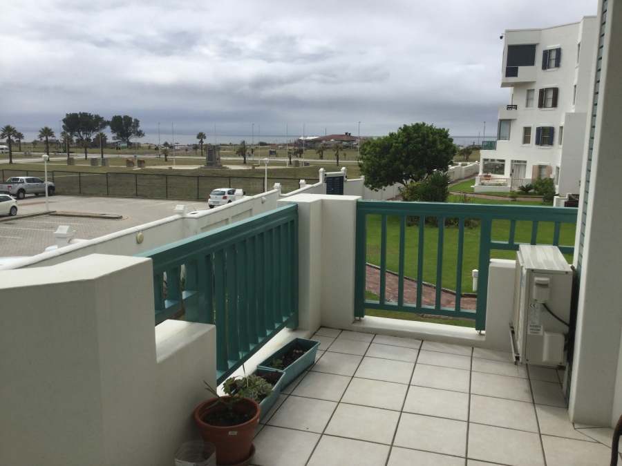 To Let 2 Bedroom Property for Rent in Summerstrand Eastern Cape